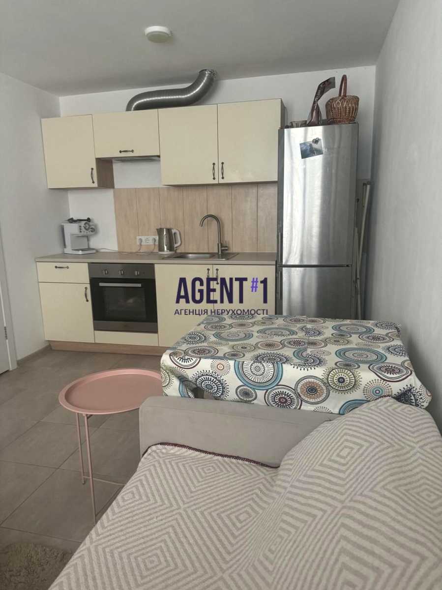 1868820758876723