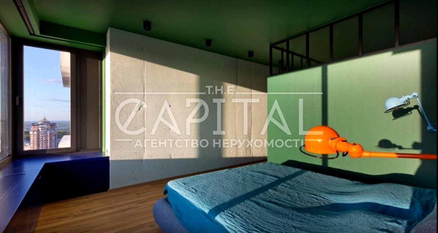 1868863125702286