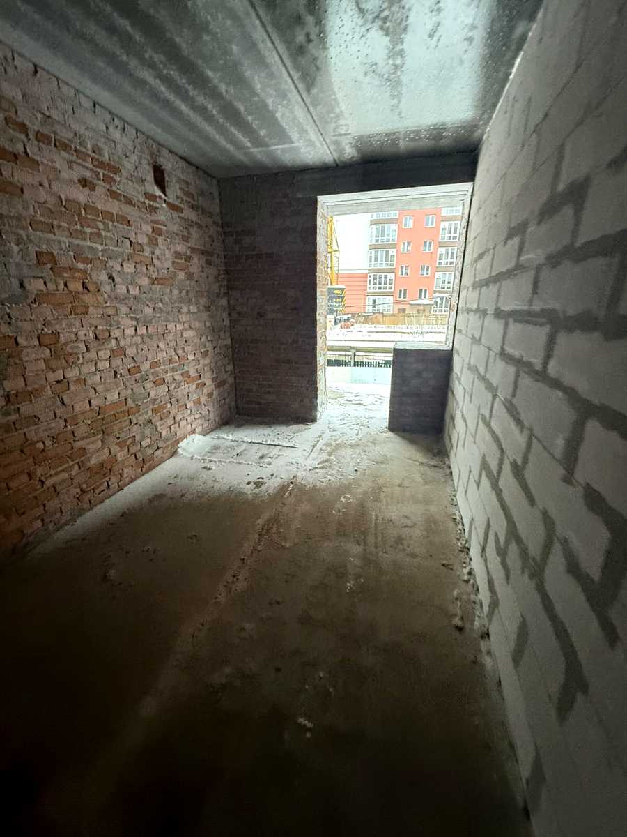 1868863245721573