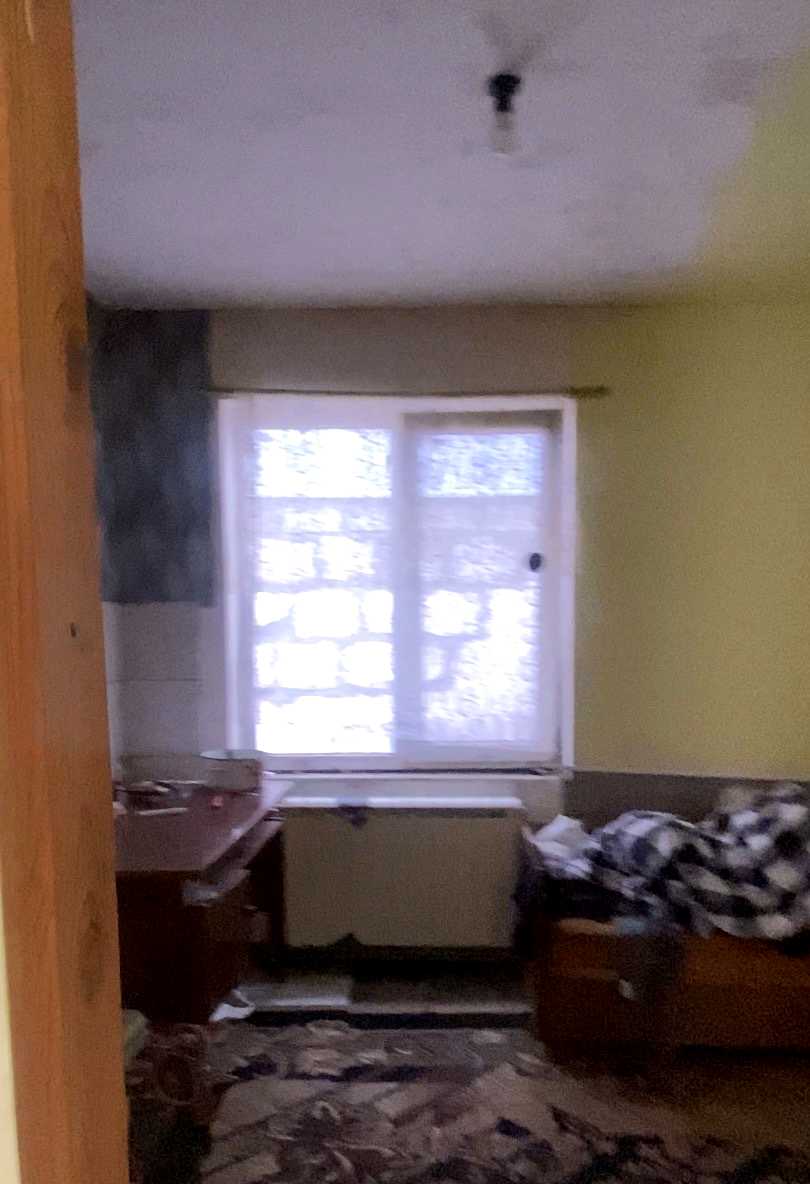 1868867477082460