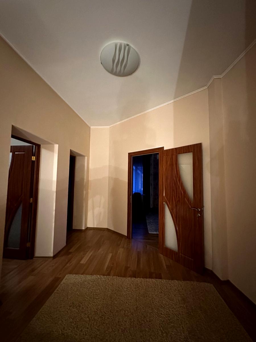 1868867773893480