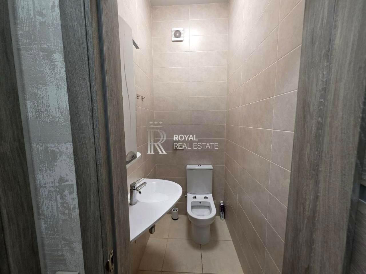 1868869864415450
