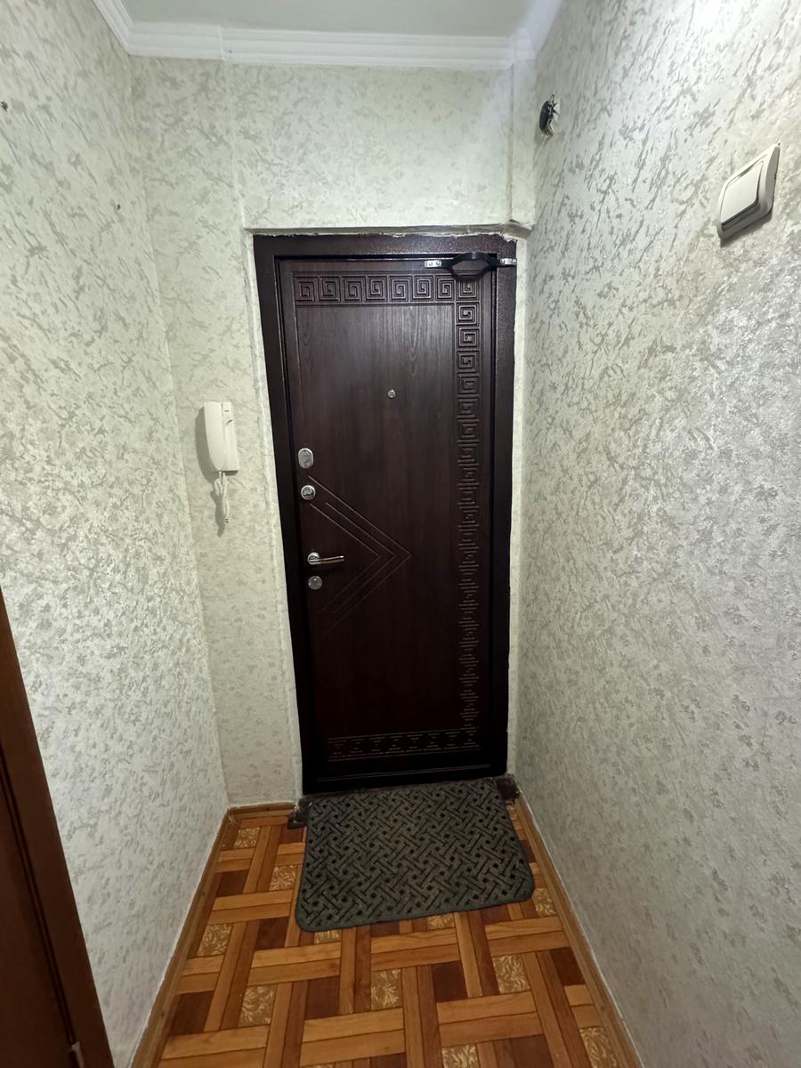 1868872226946328