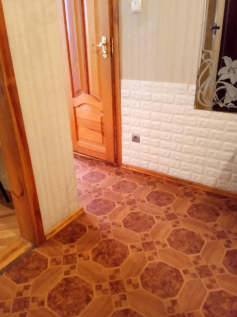 1868872307814471