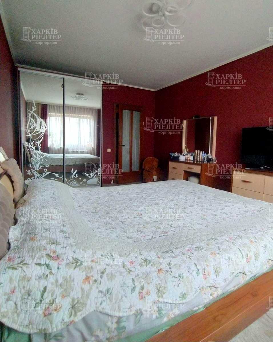 1868876466535728