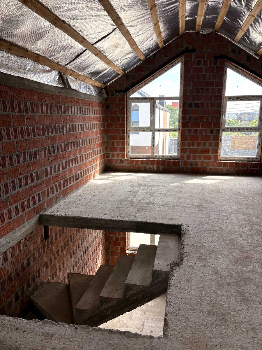 1868877801991774