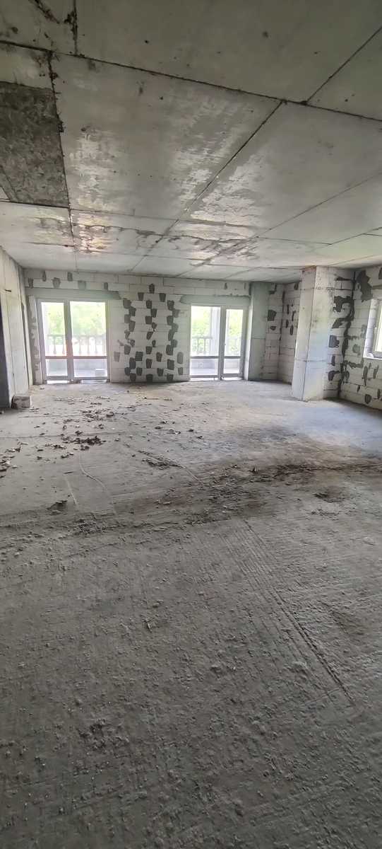1868880404358373