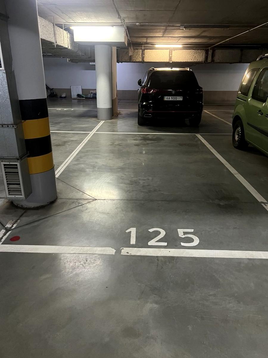 1868881985673589