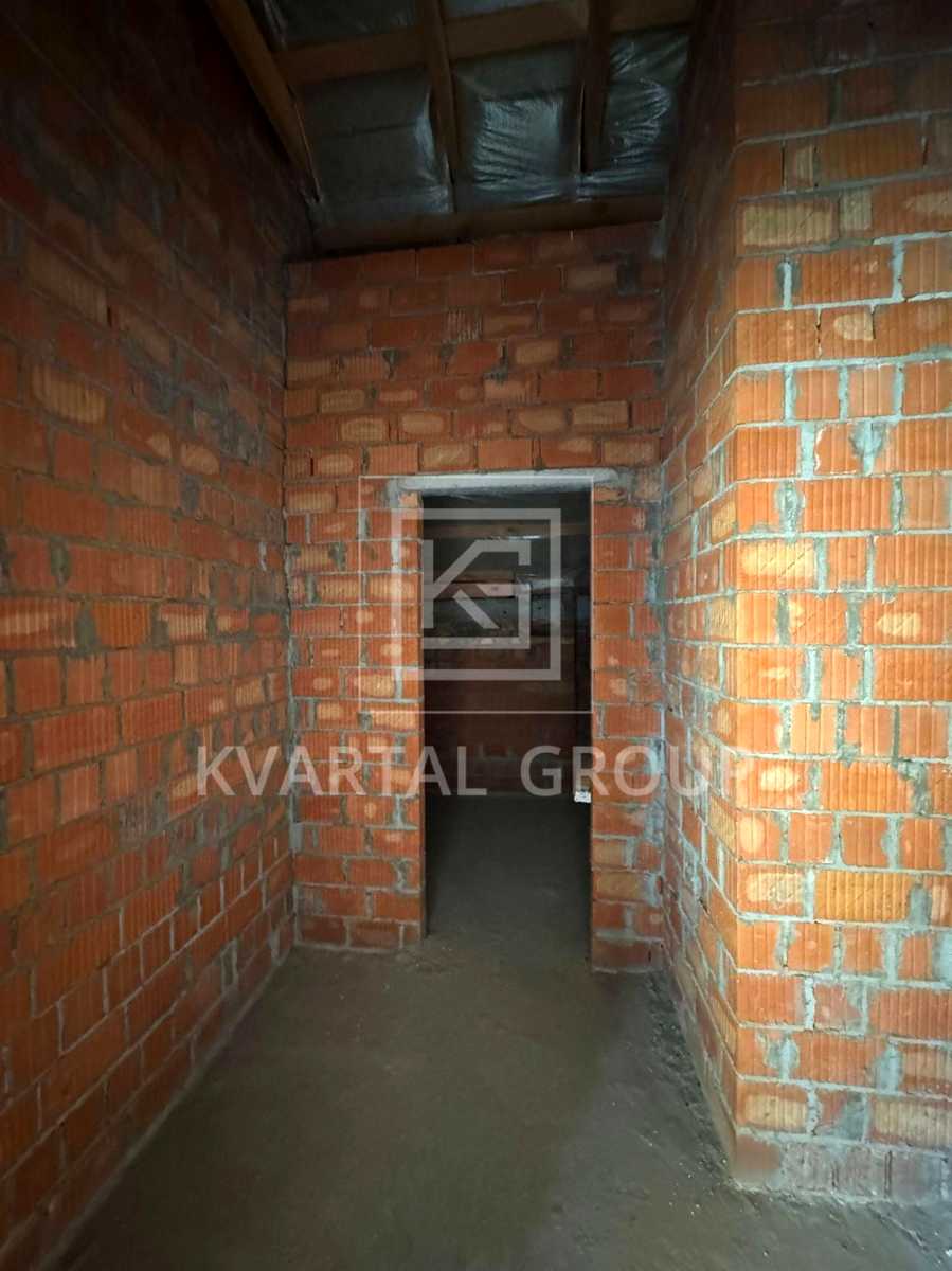 1868882633030229
