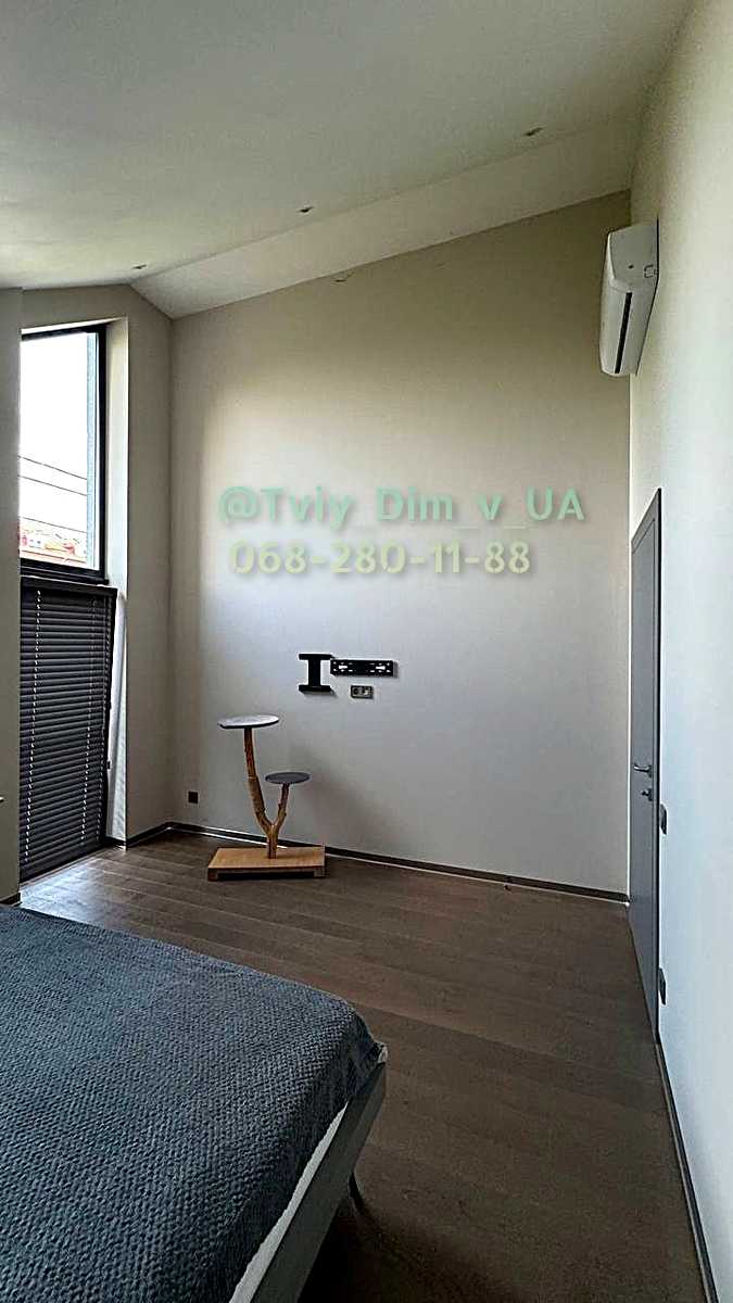 1868886046064615