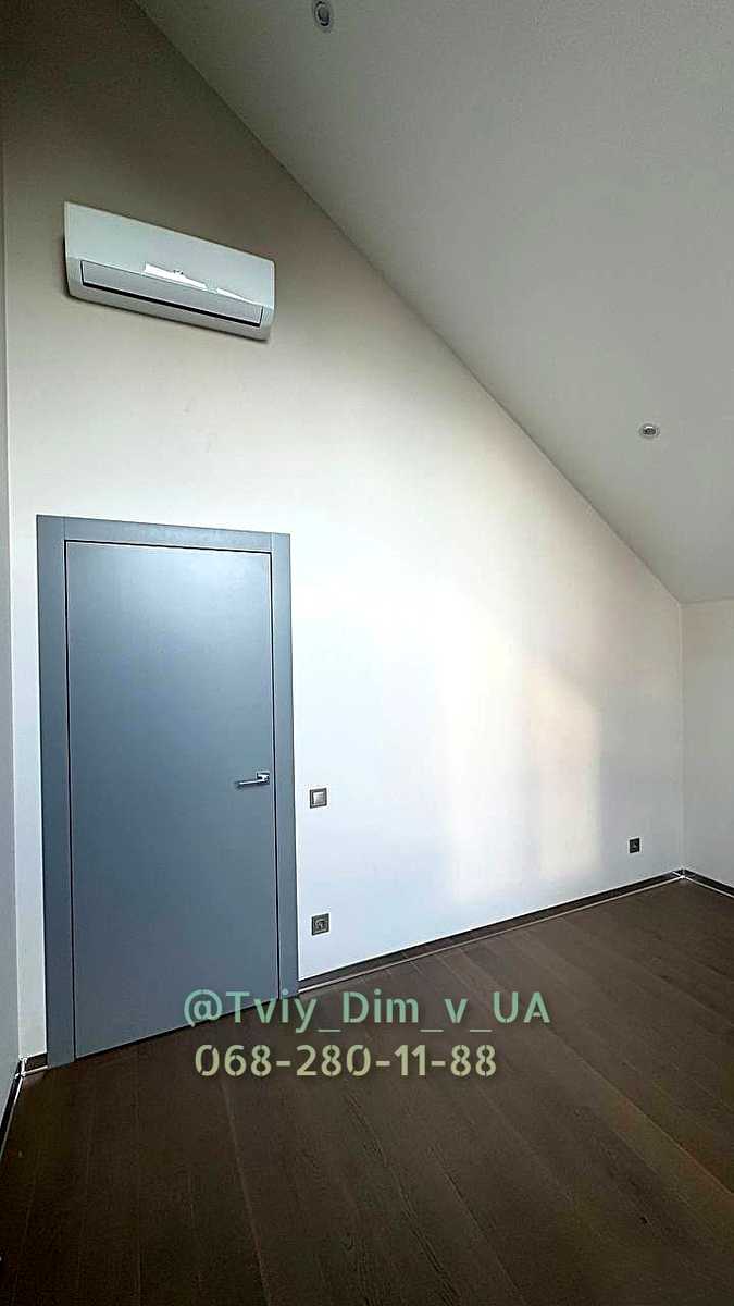1868886047036350