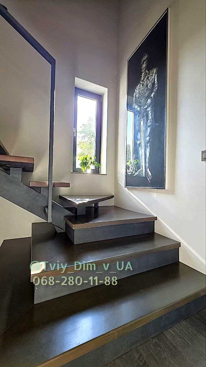 1868886049120331