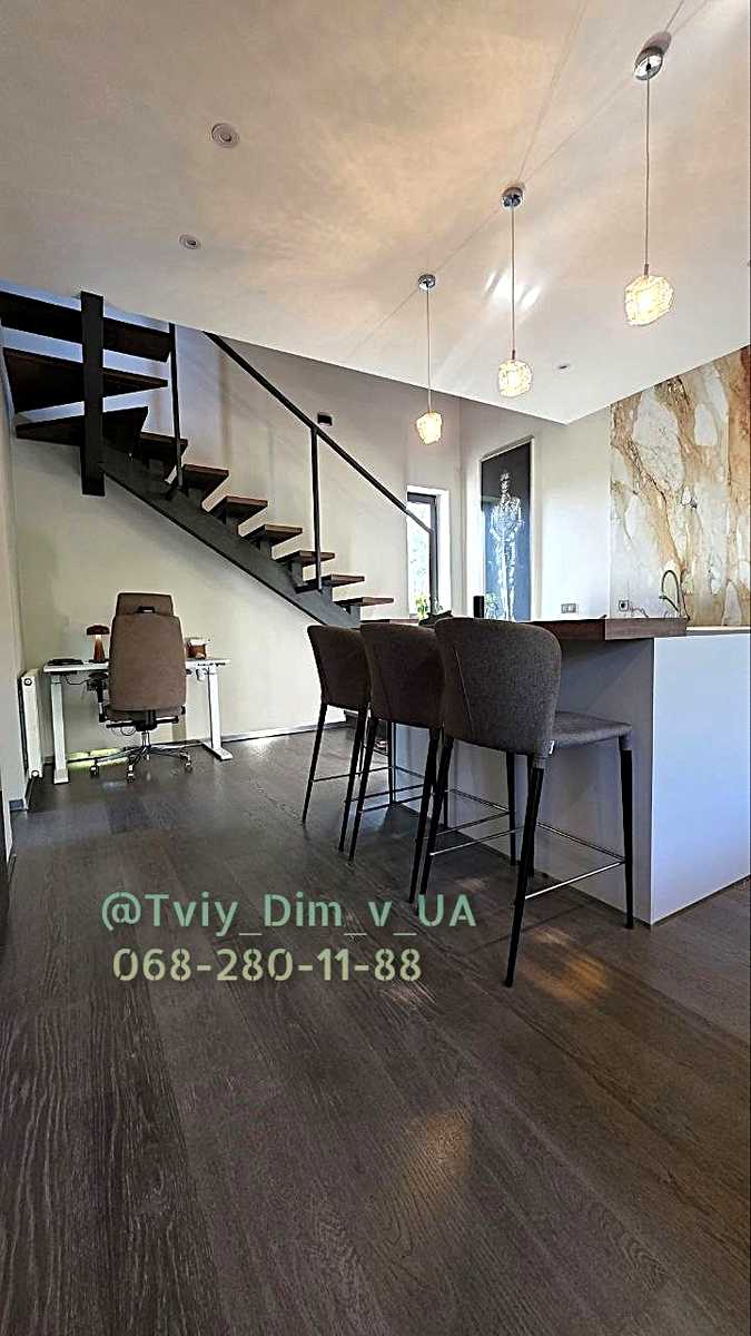 1868886050378112
