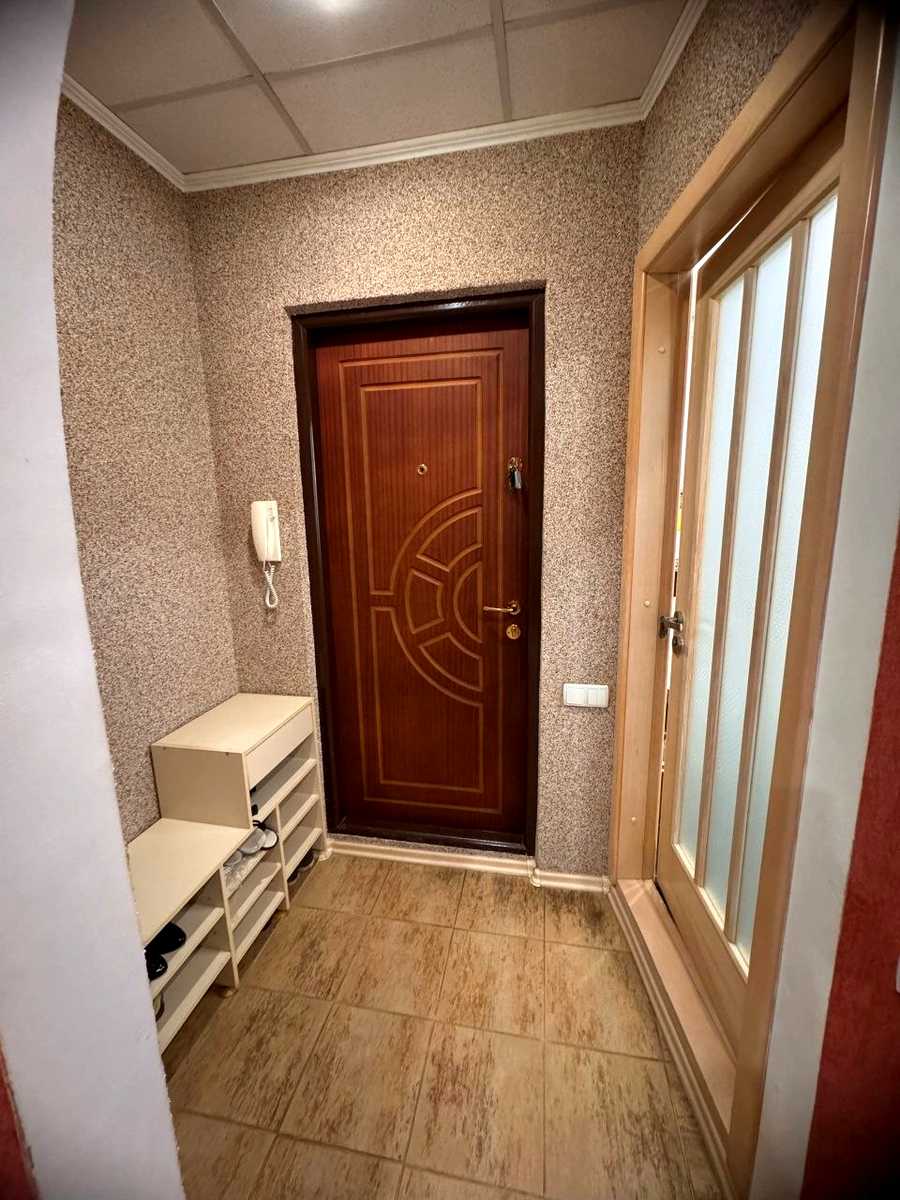 1868888257427714