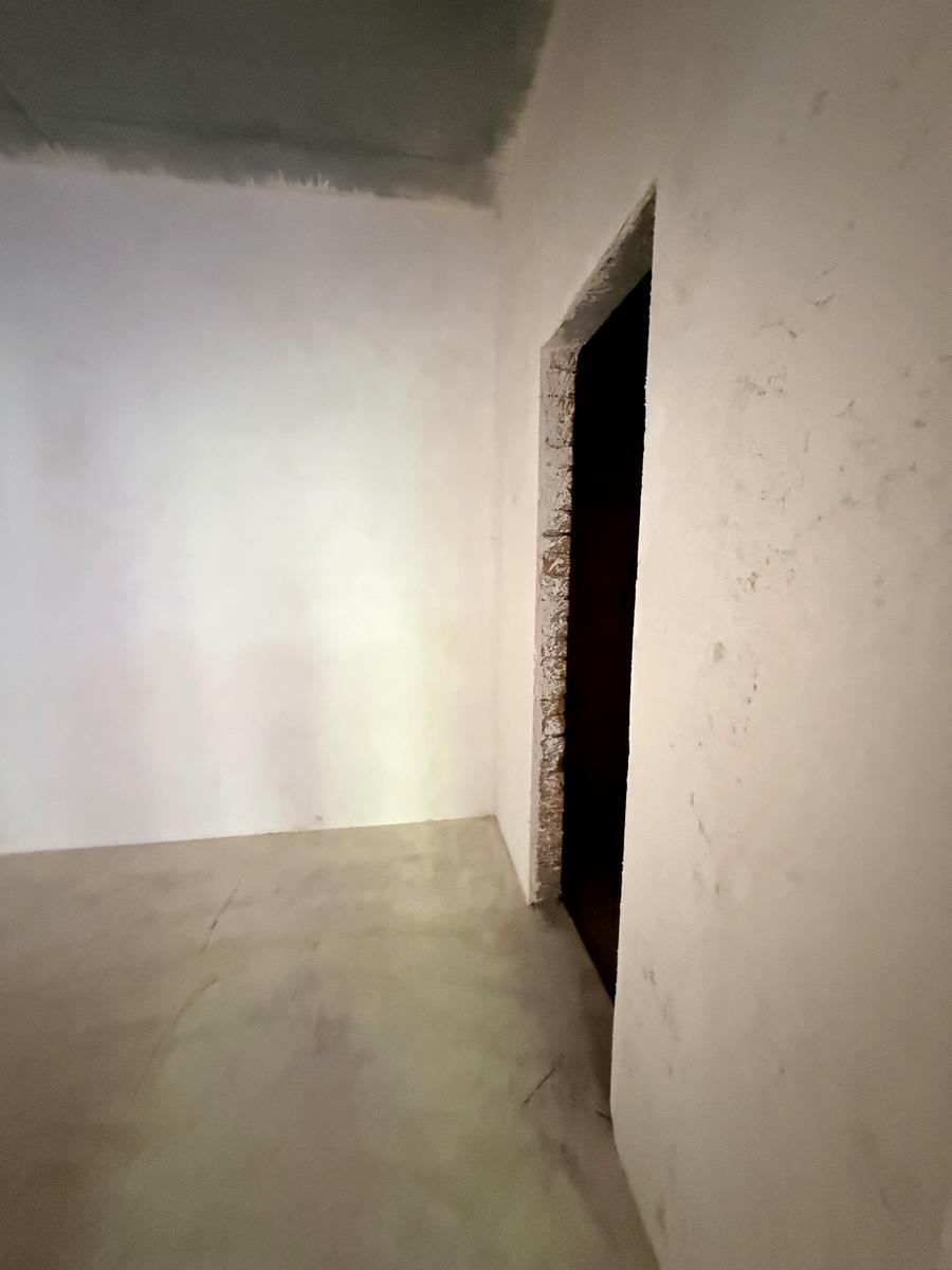 1868888642768208