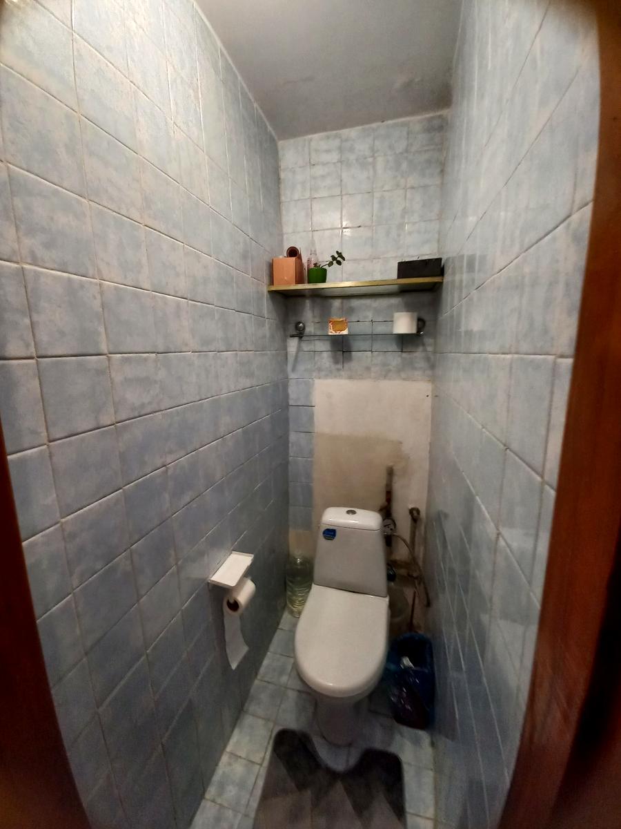 1868894219050953