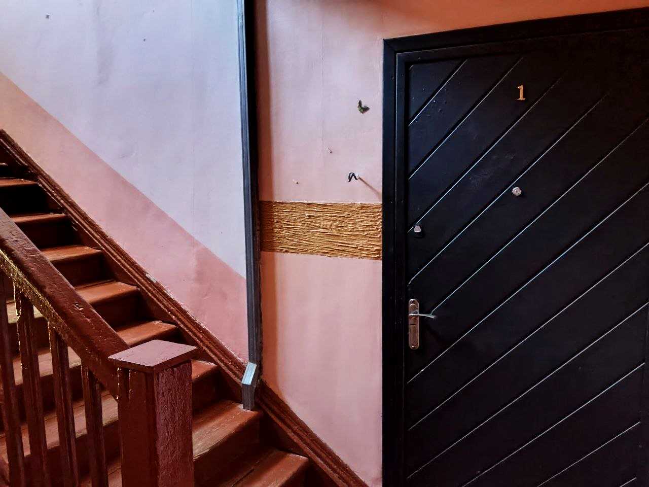 1868894858948438