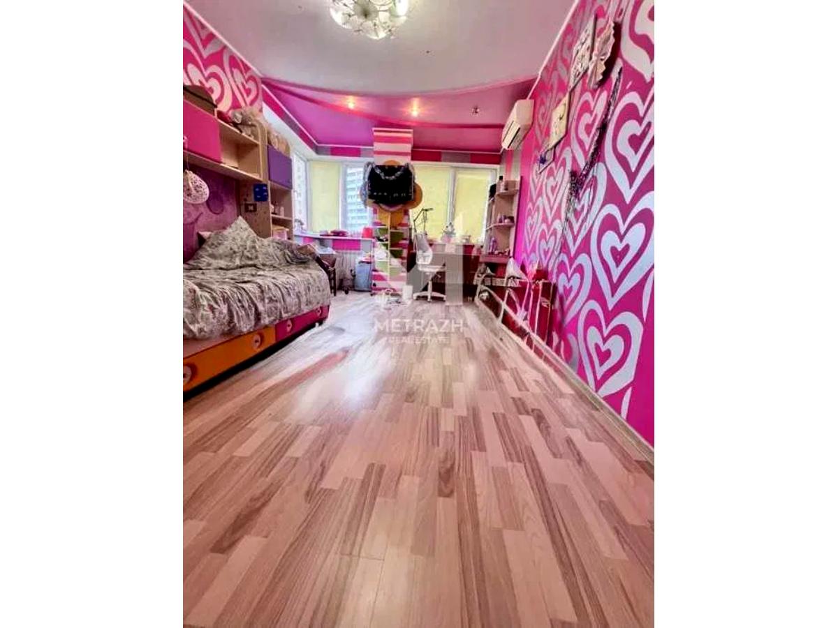 1868896813373486