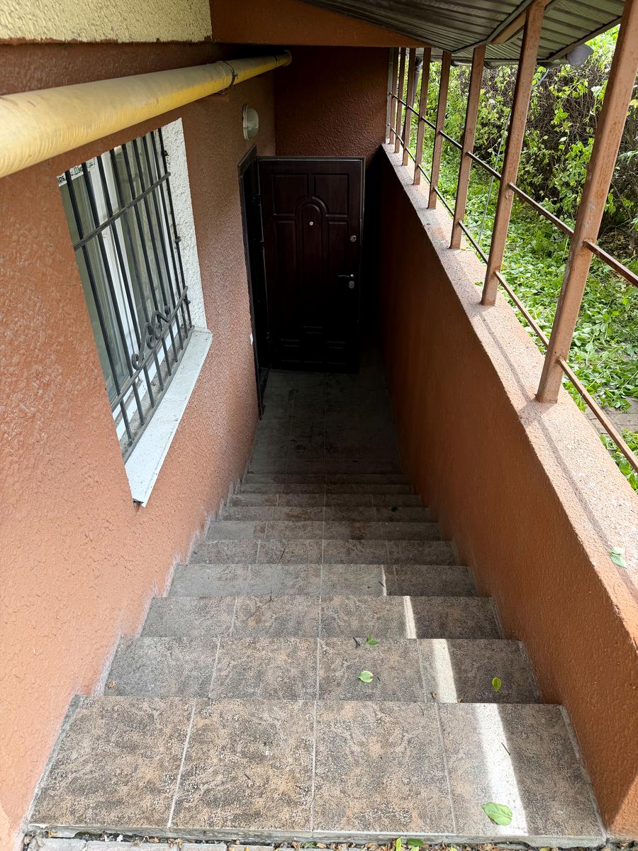 1868904537471249