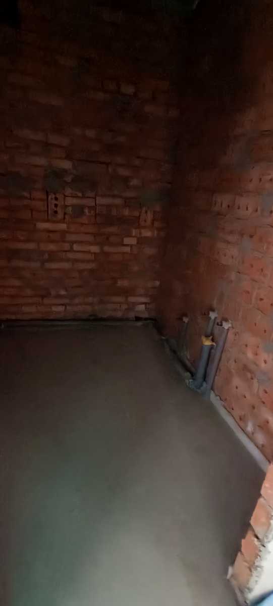 1868905658542925