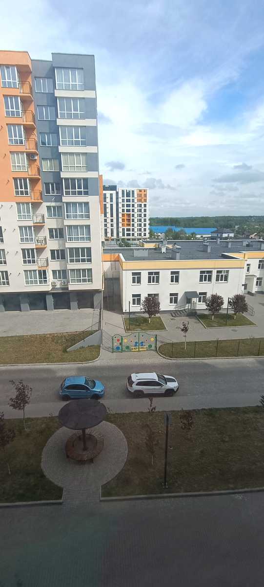1868905667213417