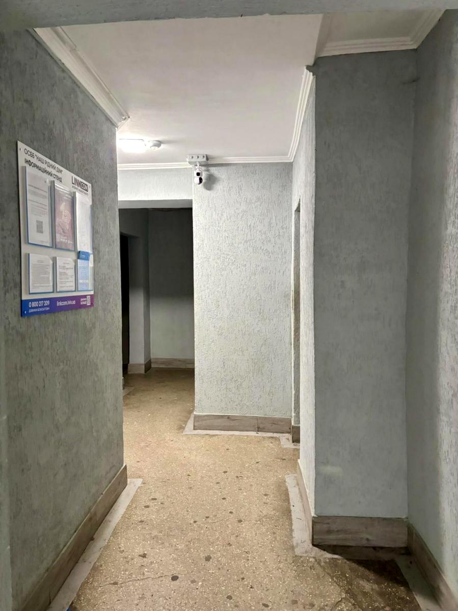 1868913031456907