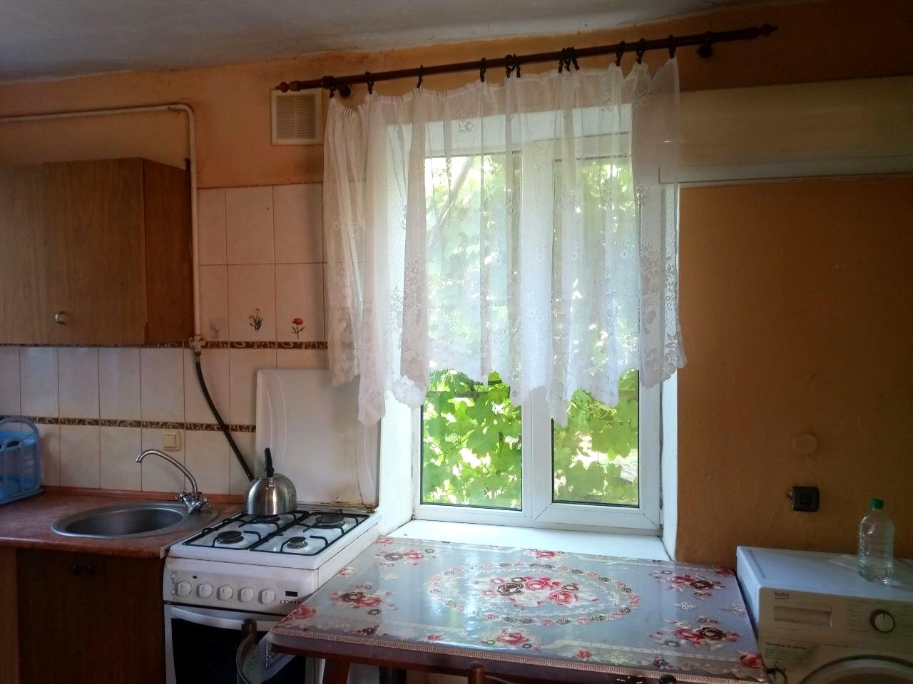 1868948152035566