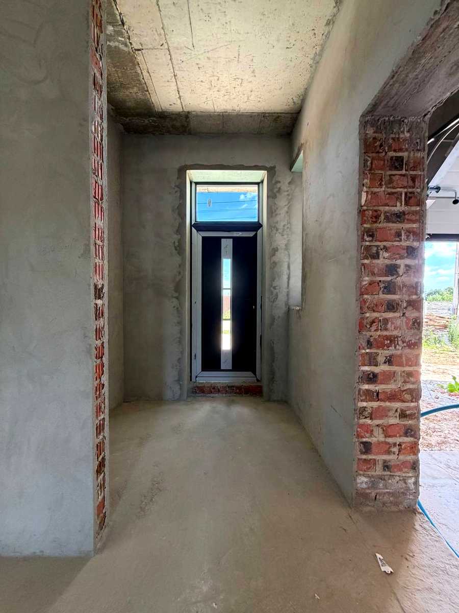 1868952056650614