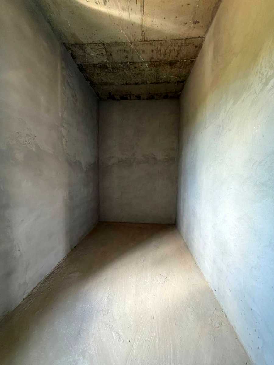 1868952056670473