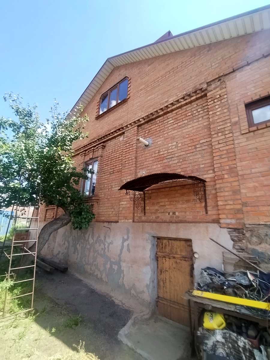 1868953219682810