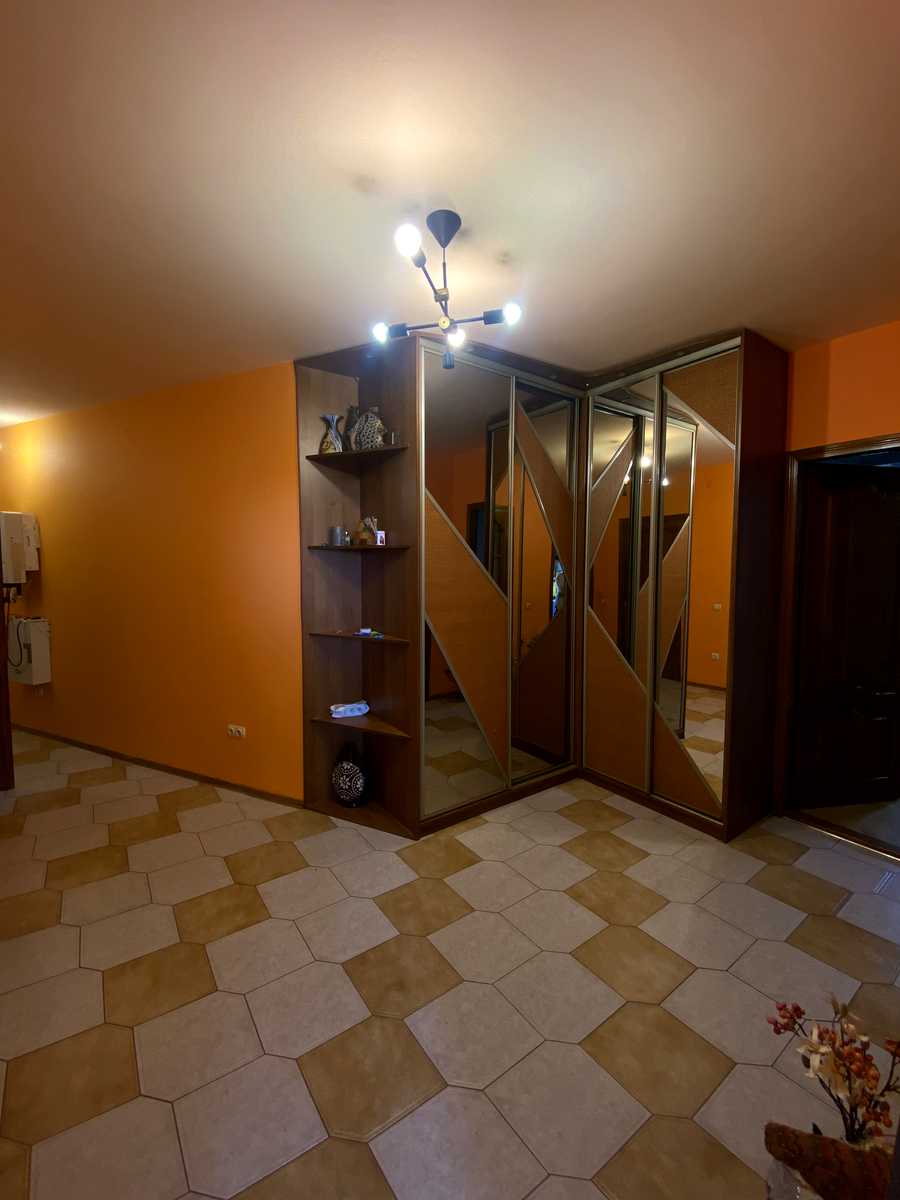 1868955926124485
