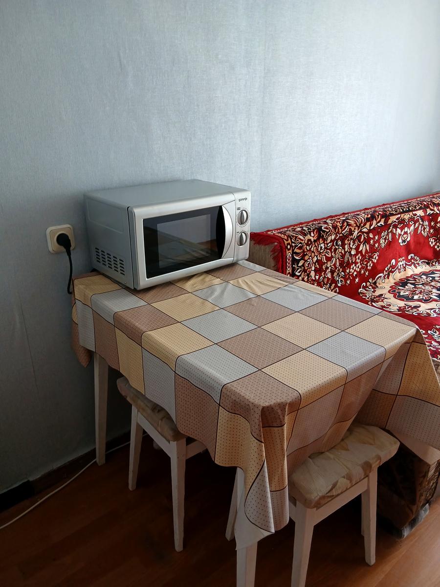 1868959631901180