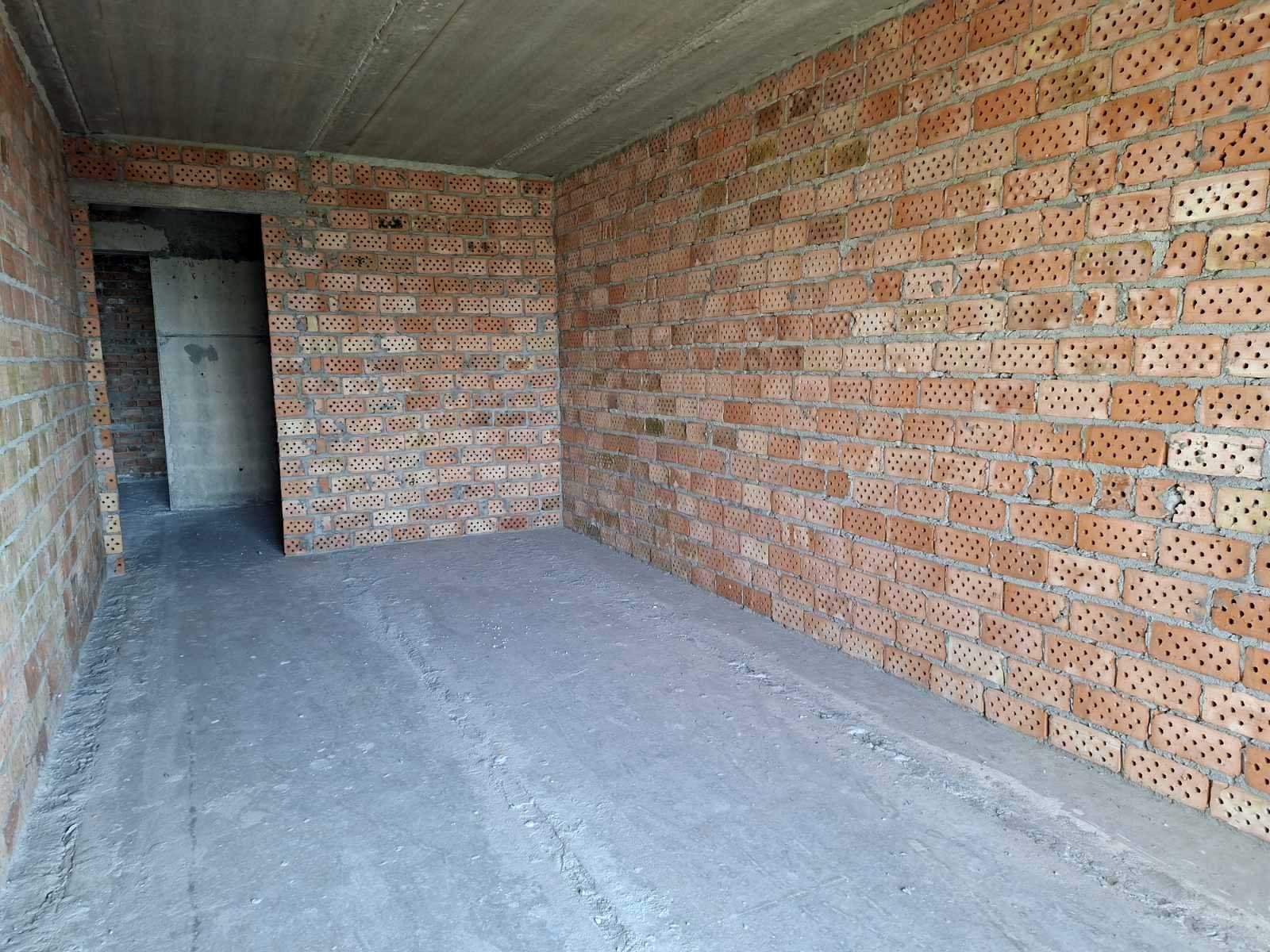 1868962726722992