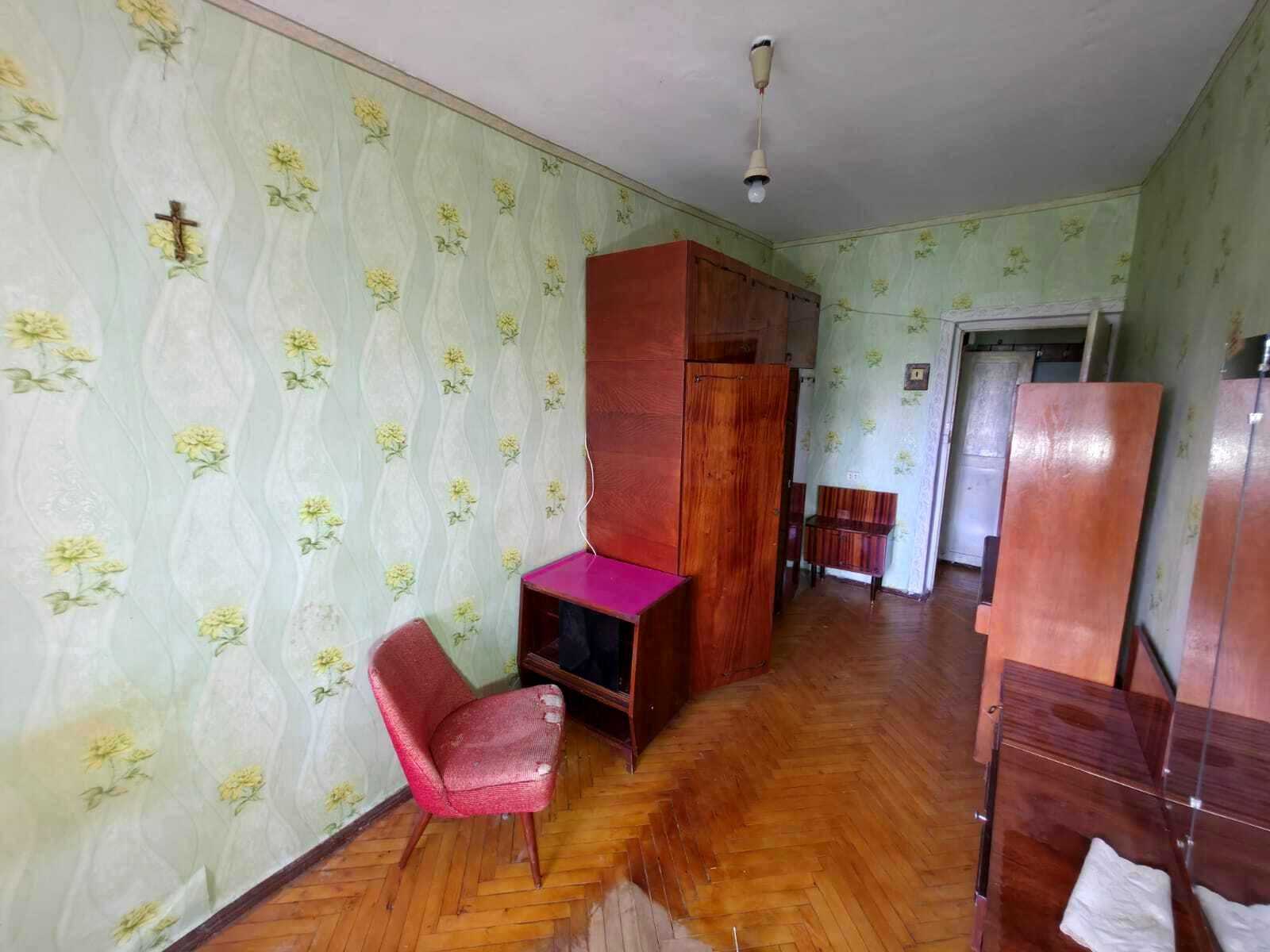 1868962765665371