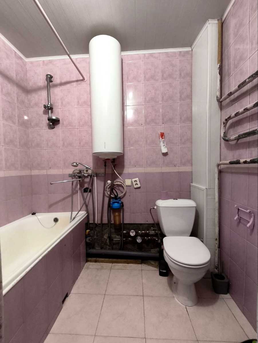 1868963185949335
