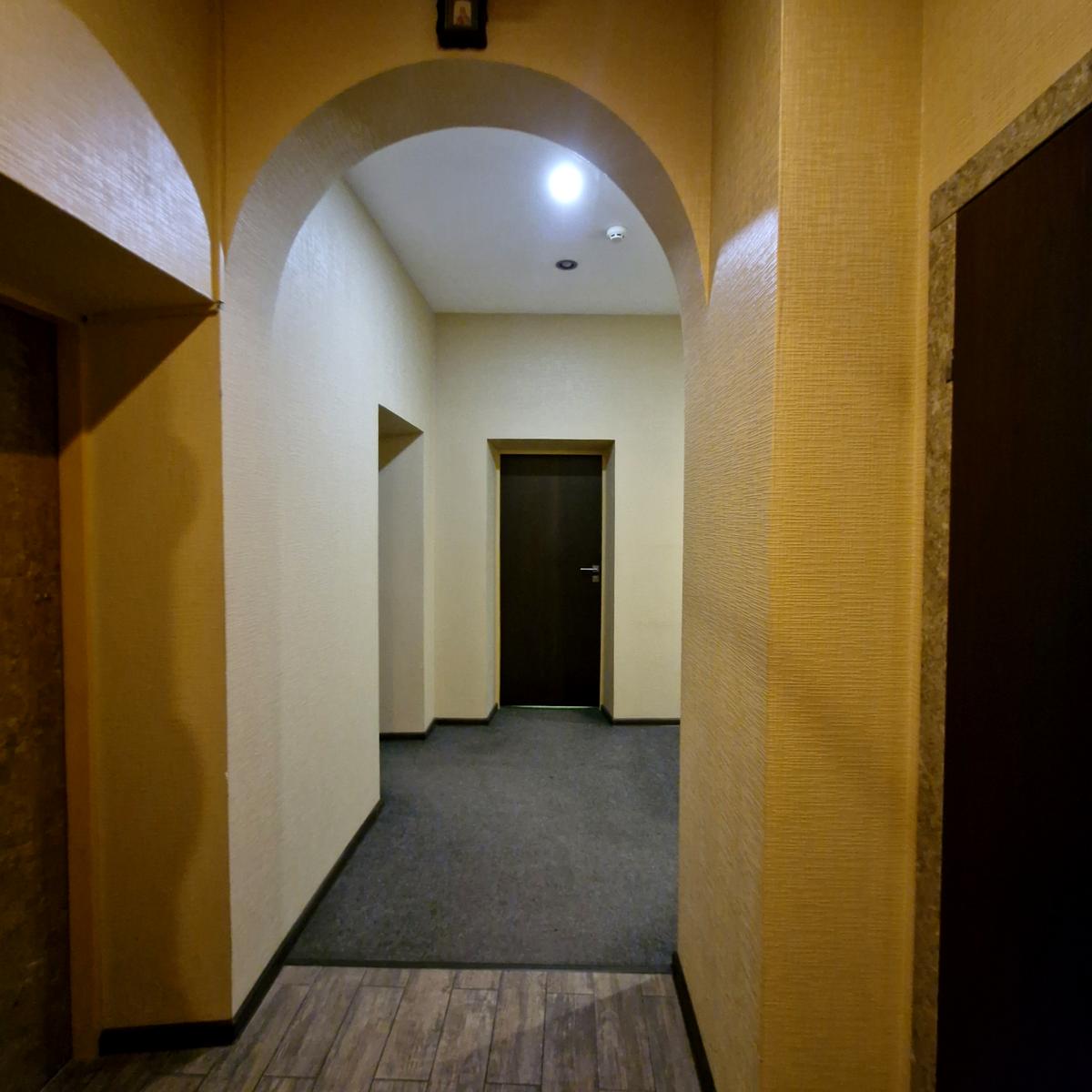 1868965158599200