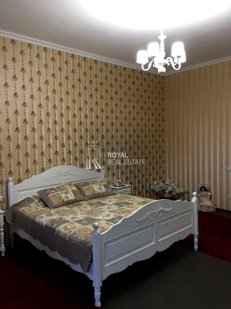 1868967730164962