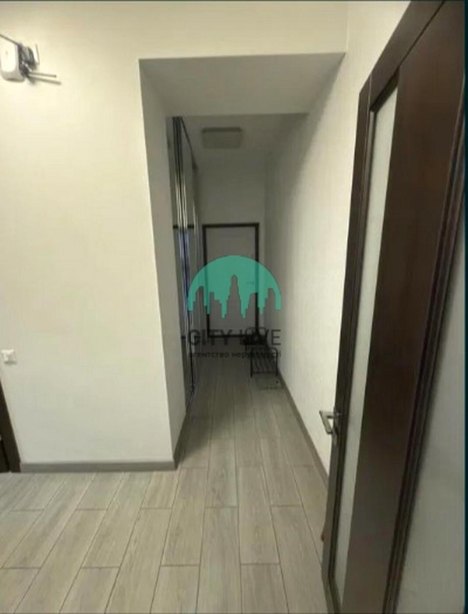 1868968793747514