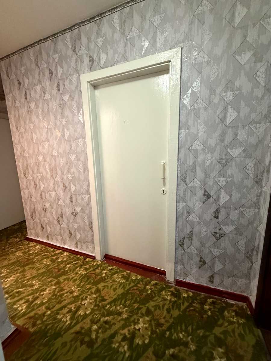 1868969381252018
