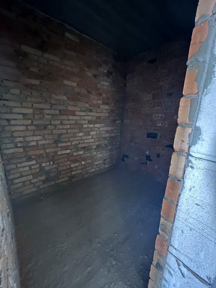 1868969654084623