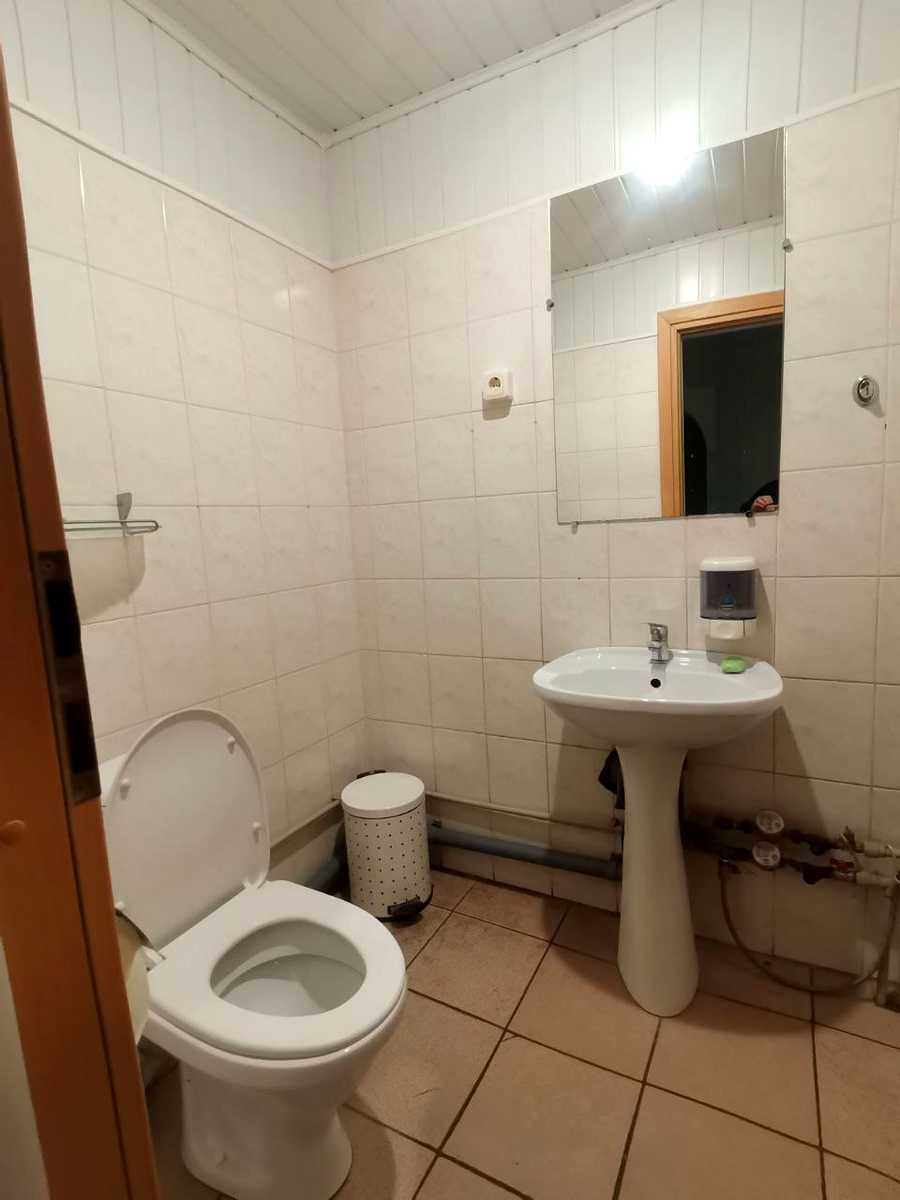 1868970059097861
