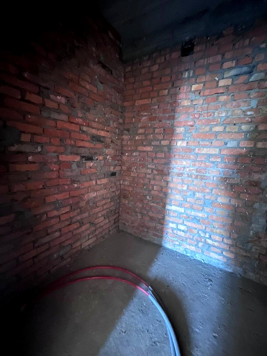 1868972739082314