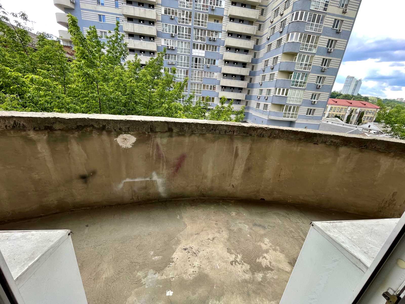 1868973232140590