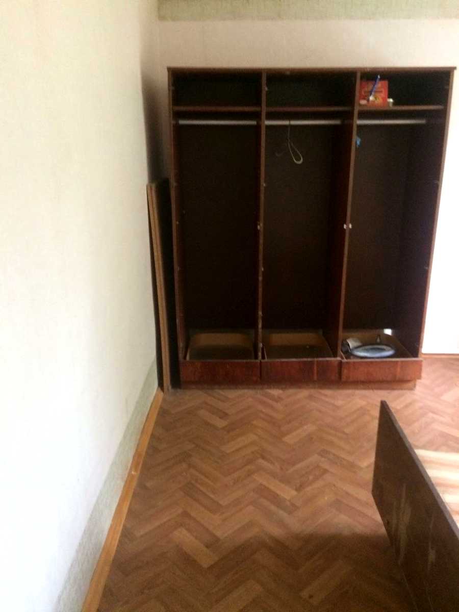 1868974536434807