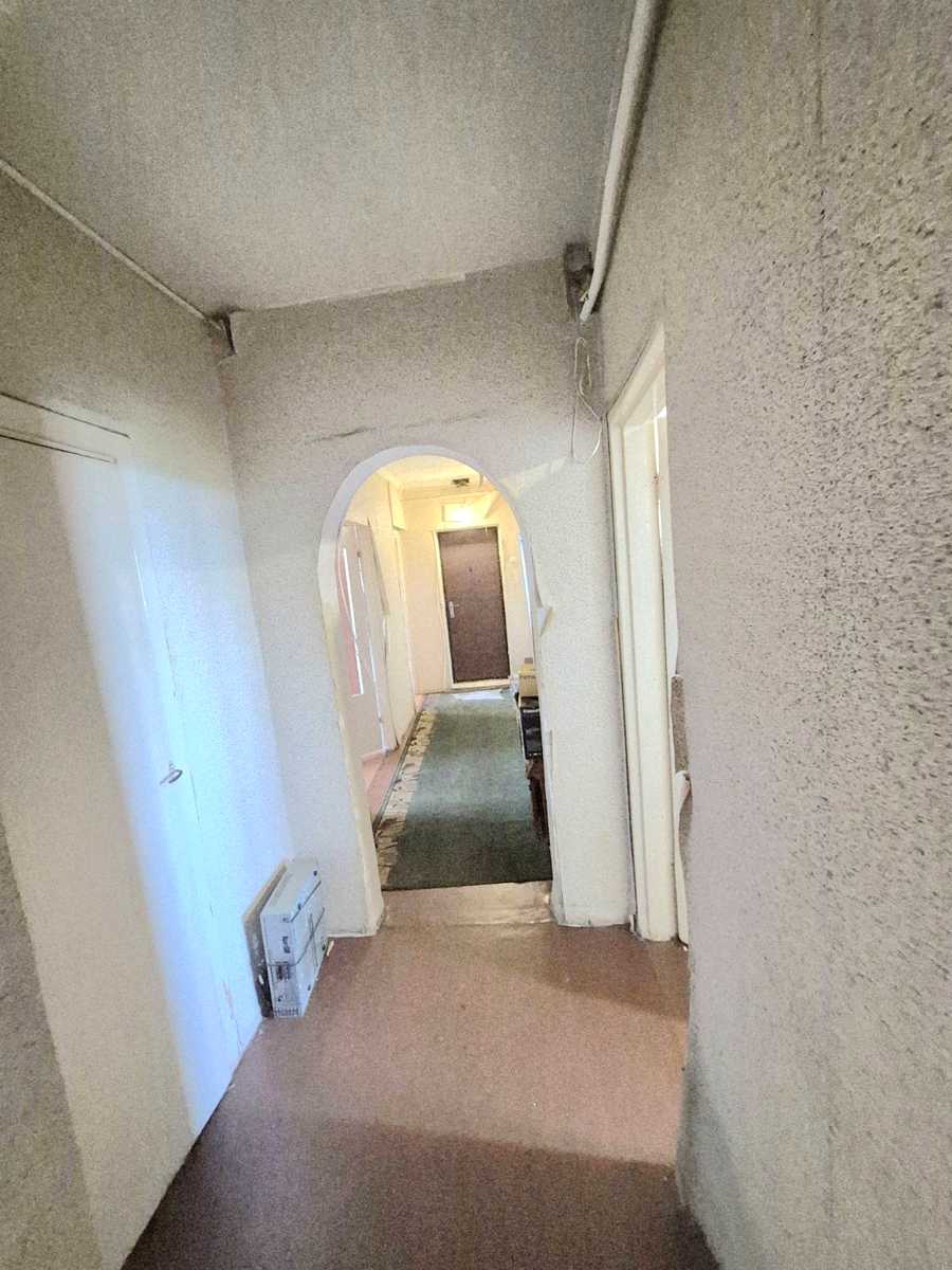 1868975555068612