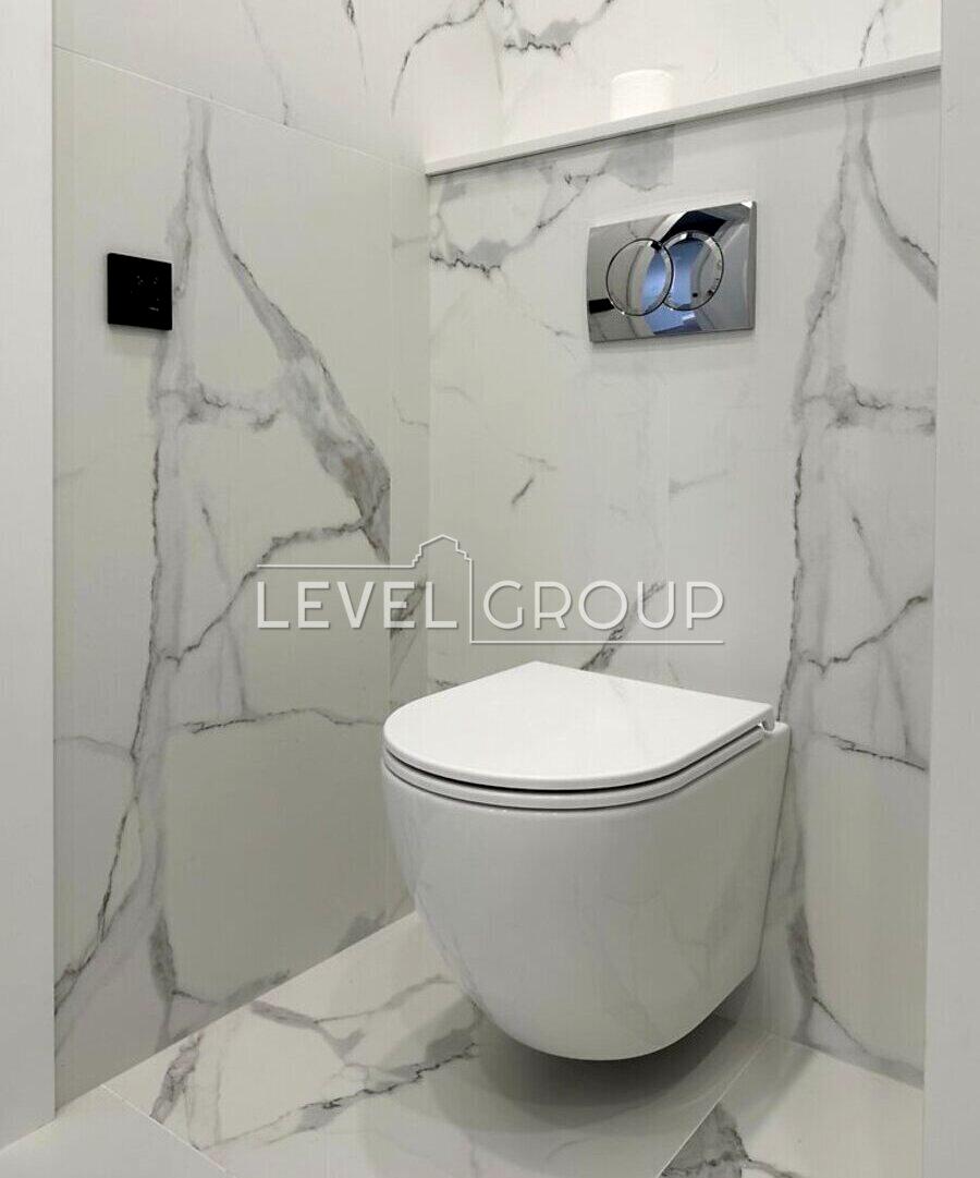 1868977898276684
