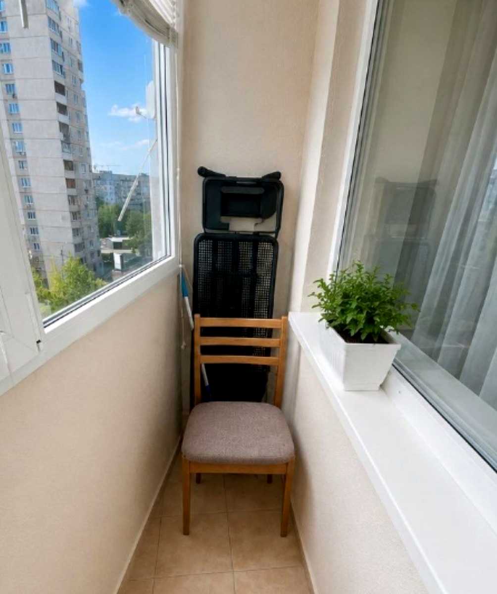 1868980163330223