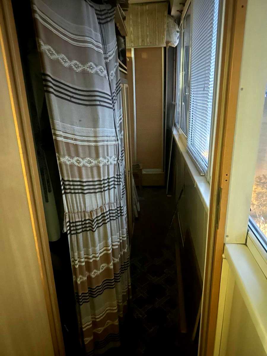 1868998286700761