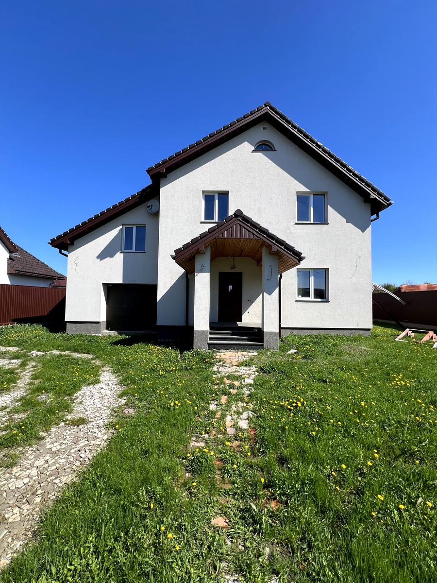 1869000655567307