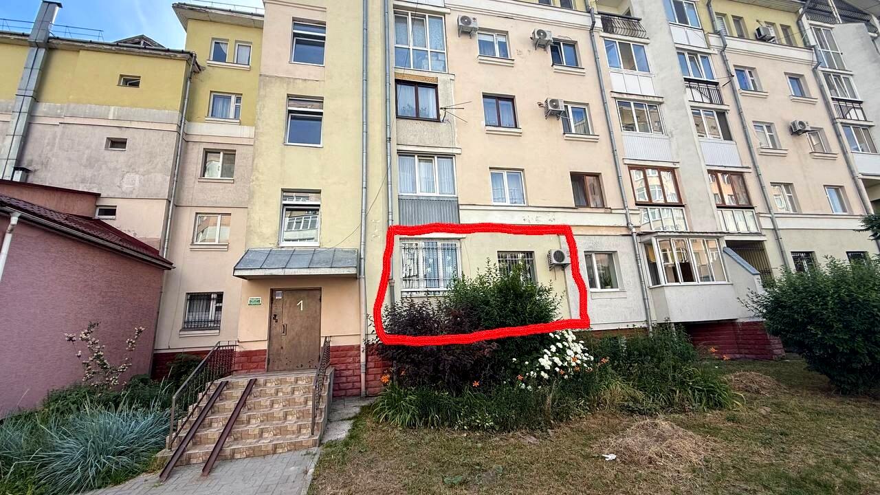 1869001307666894